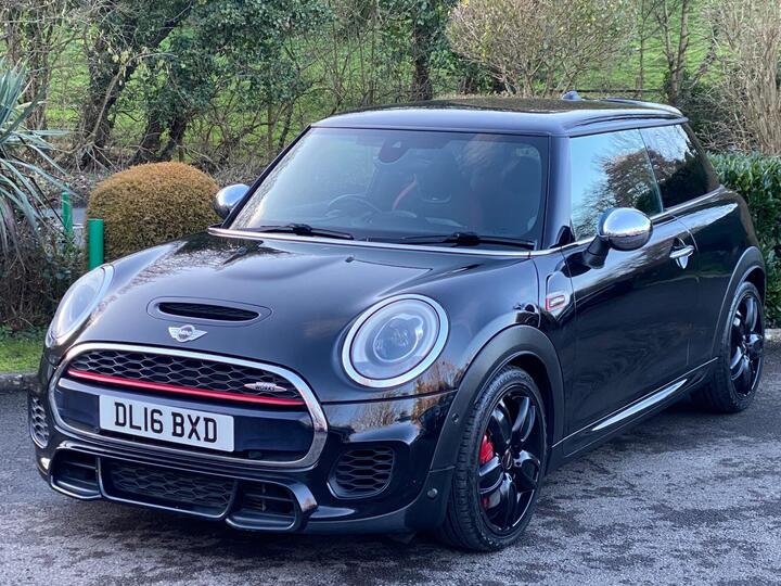 MINI Hatch 2.0 John Cooper Works Auto Euro 6 (s/s) 3dr