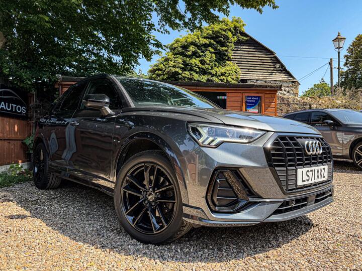 Audi Q3 1.5 TFSI CoD 35 Black Edition S Tronic Euro 6 (s/s) 5dr