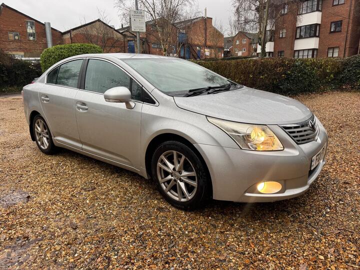 Toyota Avensis 2.0 D-4D TR Euro 5 4dr Toyota Avensis 2.0 D-4D TR Euro 5 4dr