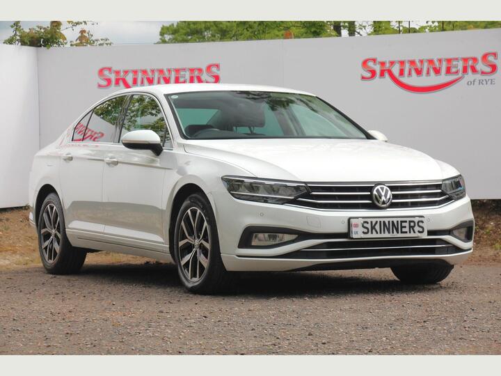 Volkswagen Passat 2.0 TDI EVO SEL DSG Euro 6 (s/s) 4dr