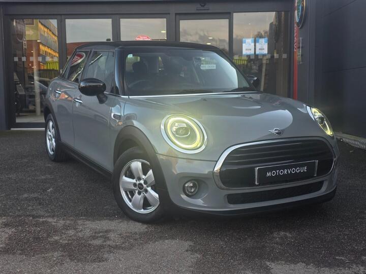 MINI HATCHBACK 1.5 Cooper Classic Steptronic Euro 6 (s/s) 5dr