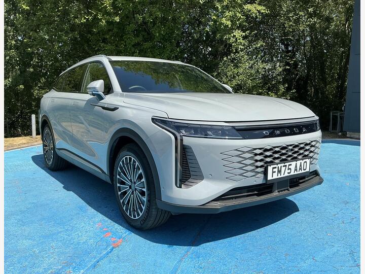 OMODA 9 1.5T SHS 34.46kWh Noble DHT3 4WD Euro 6 (s/s) 5dr