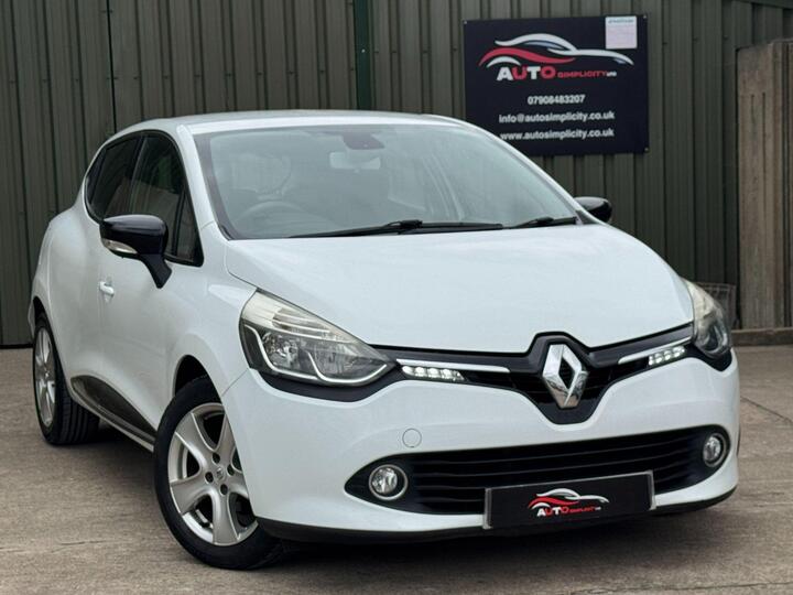 Renault Clio 1.2 16V Dynamique MediaNav Euro 5 5dr