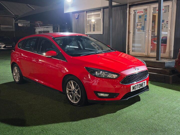 Ford FOCUS 1.6 Zetec Powershift Euro 6 5dr
