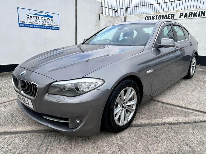 BMW 5 SERIES 2.0 520d SE Euro 5 4dr BMW 5 SERIES 2.0 520d SE Euro 5 4dr