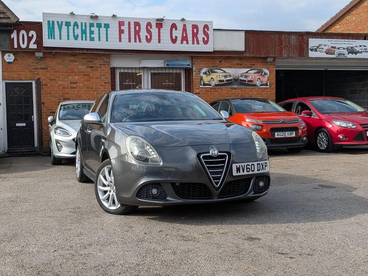 Alfa Romeo Giulietta 1.4 TB MultiAir Veloce Euro 5 (s/s) 5dr Alfa Romeo Giulietta 1.4 TB MultiAir Veloce Euro 5 (s/s) 5dr