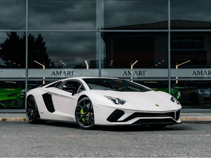 Lamborghini Aventador 6.5 V12 LP 740-4 S ISR 4WD Euro 6 2dr Lamborghini Aventador 6.5 V12 LP 740-4 S ISR 4WD Euro 6 2dr
