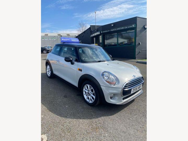 MINI HATCH 1.5 Cooper Auto Euro 6 (s/s) 3dr