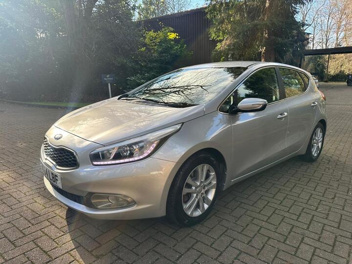 Kia Ceed 1.6 GDi EcoDynamics 2 Euro 5 (s/s) 5dr
