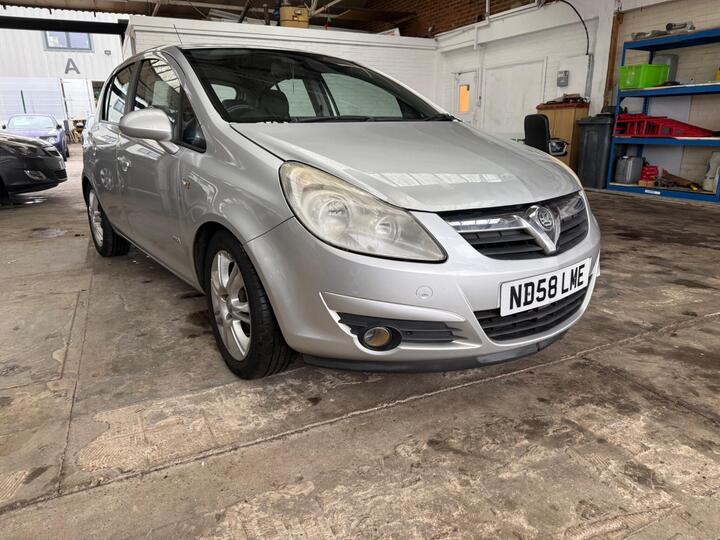 Vauxhall Corsa 1.4i 16v Design 5dr (a/c)