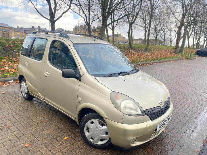 Toyota Yaris Verso 1.3 VVT-i Verso GS 5dr