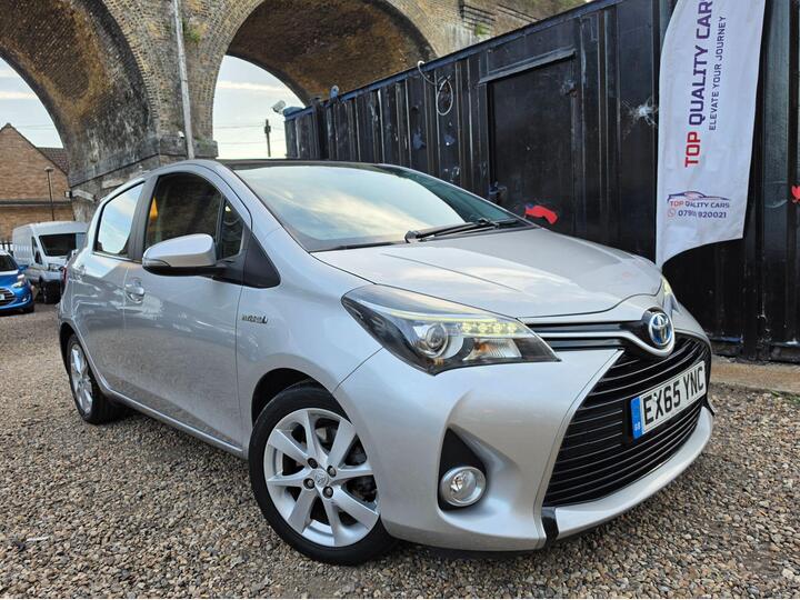 Toyota Yaris 1.5 VVT-h Excel E-CVT Euro 6 5dr (15in Alloy)