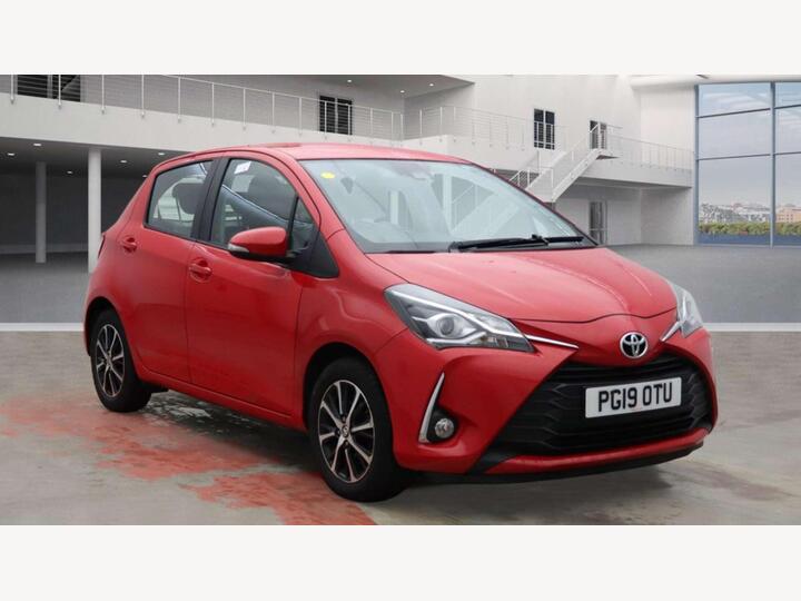 Toyota YARIS 1.5 VVT-i Icon Tech Euro 6 5dr