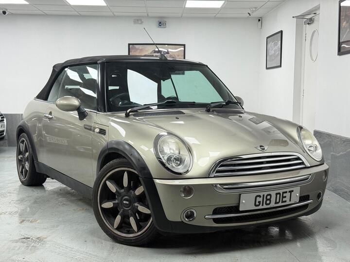 MINI Convertible 1.6 Cooper Sidewalk CVT Euro 4 2dr