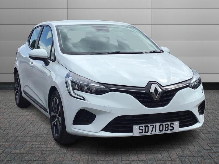 Renault Clio 1.6 E-TECH Iconic Auto Euro 6 (s/s) 5dr Renault Clio 1.6 E-TECH Iconic Auto Euro 6 (s/s) 5dr