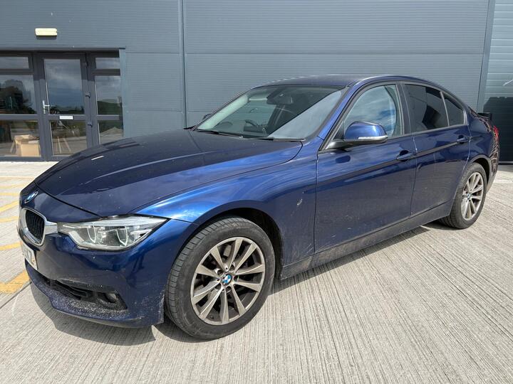 BMW 3 Series 3.0 330d Luxury Auto Euro 6 (s/s) 4dr