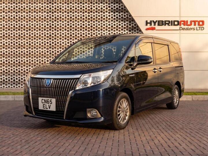 Toyota Esquire (2015)