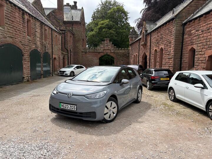Volkswagen ID.3 Pro Performance 58kWh Life Auto 5dr