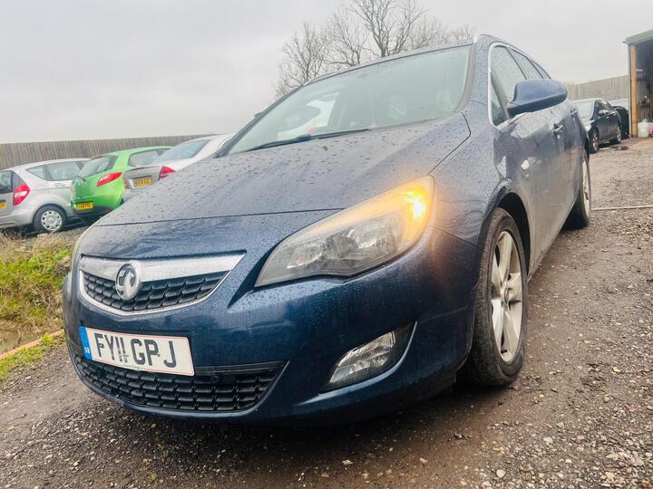 Vauxhall Astra 2.0 CDTi SRi Sports Tourer Euro 5 (s/s) 5dr