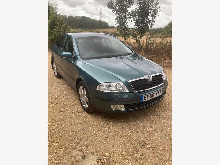 Skoda Octavia 2.0 TDI Elegance DSG Euro 4 5dr