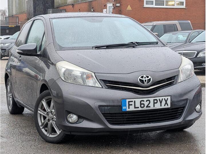 Toyota Yaris 1.33 Dual VVT-i SR Euro 5 3dr