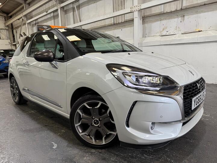 DS AUTOMOBILES DS 3 1.6 BlueHDi Ultra Prestige Euro 6 (s/s) 3dr DS AUTOMOBILES DS 3 1.6 BlueHDi Ultra Prestige Euro 6 (s/s) 3dr