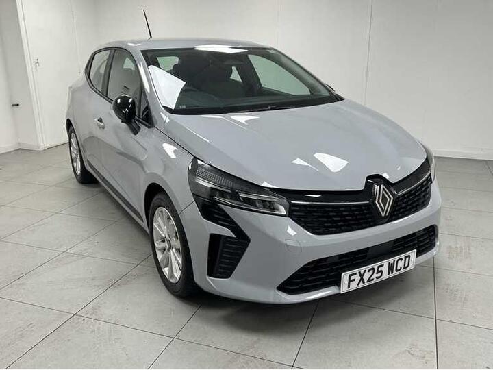 Renault CLIO HATCHBACK 1.6 E-TECH Evolution Auto Euro 6 (s/s) 5dr Renault CLIO HATCHBACK 1.6 E-TECH Evolution Auto Euro 6 (s/s) 5dr