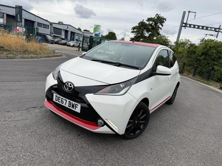 Toyota AYGO 1.0 VVT-i X-press X-shift Euro 6 5dr