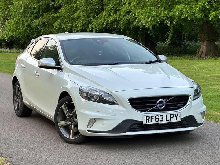Volvo V40 2.0 D3 R-Design Nav Auto Euro 6 (s/s) 5dr