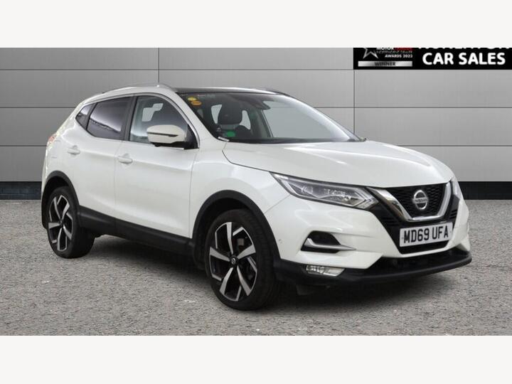 Nissan QASHQAI 1.3 DIG-T Tekna Euro 6 (s/s) 5dr