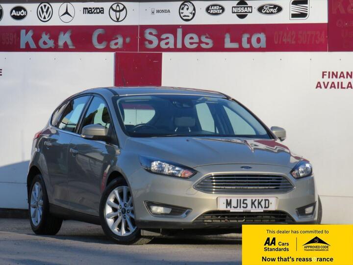 Ford FOCUS 1.6 Titanium Powershift Euro 6 5dr
