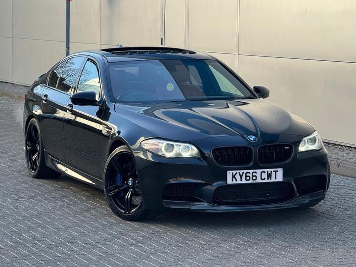 BMW M5 4.4 V8 DCT Euro 6 (s/s) 4dr