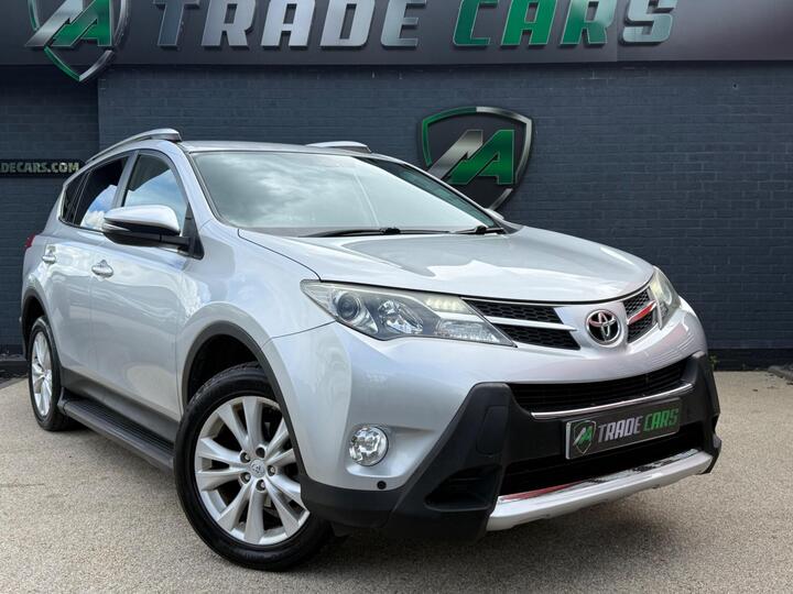Toyota RAV4 2.2 D-CAT Invincible Auto 4WD Euro 5 5dr Toyota RAV4 2.2 D-CAT Invincible Auto 4WD Euro 5 5dr