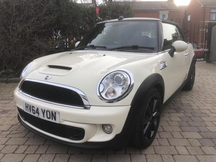 MINI Convertible 1.6 Cooper S Auto Euro 5 2dr