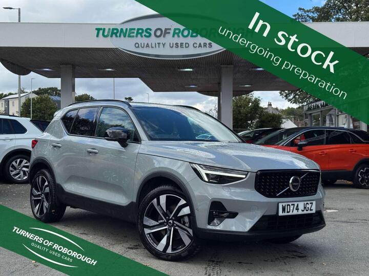 Volvo XC40 2.0 B4 MHEV Ultra Dark DCT Auto Euro 6 (s/s) 5dr