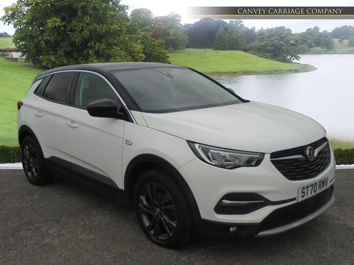 Vauxhall Grandland X 1.2 Turbo SRi Nav Euro 6 (s/s) 5dr Vauxhall Grandland X 1.2 Turbo SRi Nav Euro 6 (s/s) 5dr