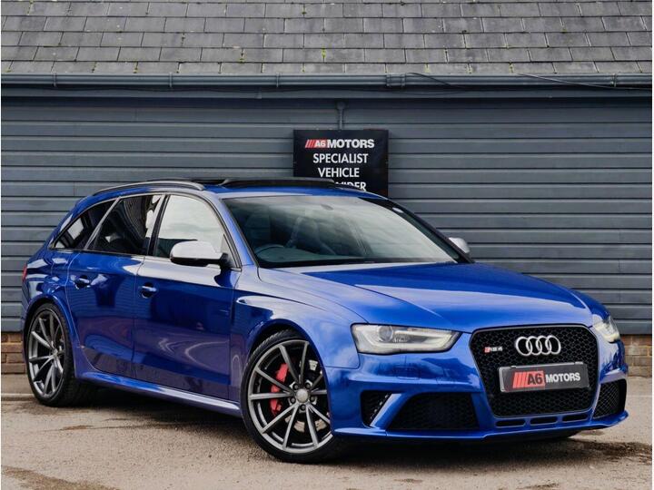 Audi RS4 AVANT 4.2 FSI V8 S Tronic Quattro Euro 5 5dr Audi RS4 AVANT 4.2 FSI V8 S Tronic Quattro Euro 5 5dr