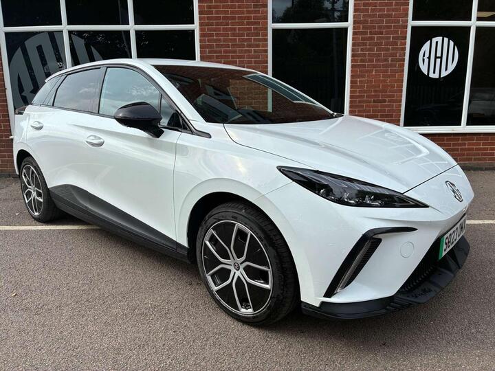 MG 4 64kWh Trophy Long Range Auto 5dr