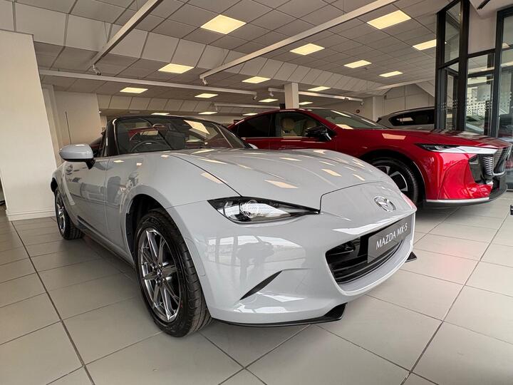 Mazda MX-5 1.5 SKYACTIV-G Exclusive-Line Roadster Euro 6 (s/s) 2dr