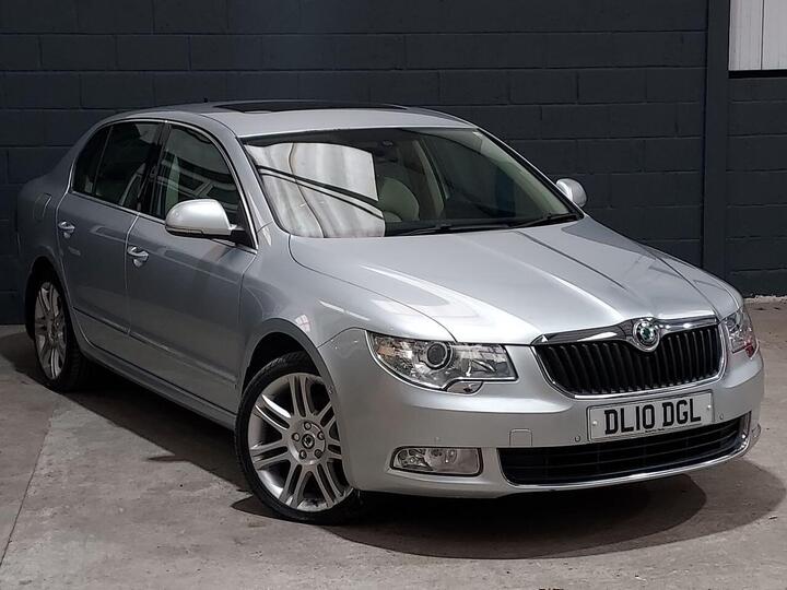 Skoda SUPERB 1.8 TSI Elegance 4WD Euro 4 5dr Skoda SUPERB 1.8 TSI Elegance 4WD Euro 4 5dr