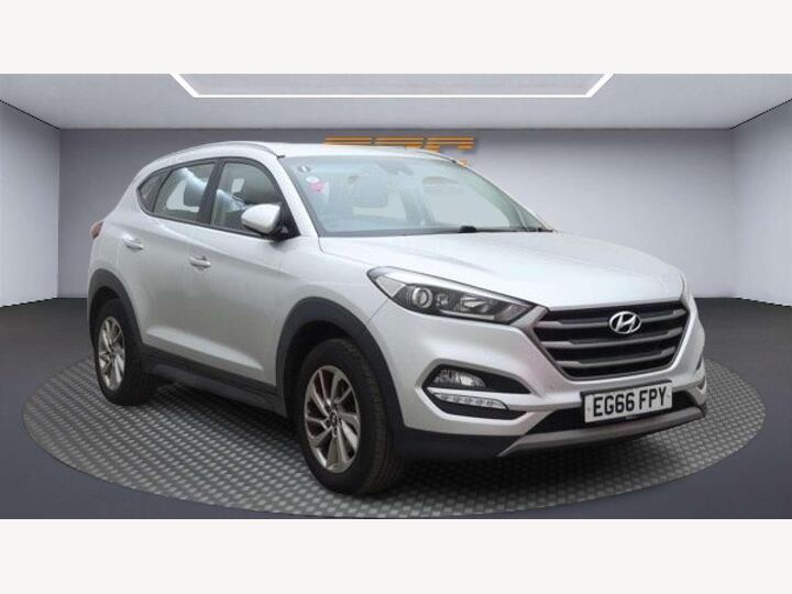 Hyundai TUCSON 1.7 CRDi Blue Drive SE Nav Euro 6 (s/s) 5dr