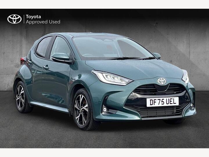 Toyota Yaris 1.5 VVT-h Design E-CVT Euro 6 (s/s) 5dr