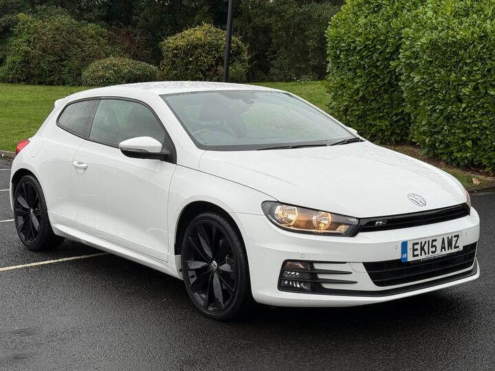 Volkswagen Scirocco 2.0 TDI BlueMotion Tech R-Line DSG Euro 6 (s/s) 3dr