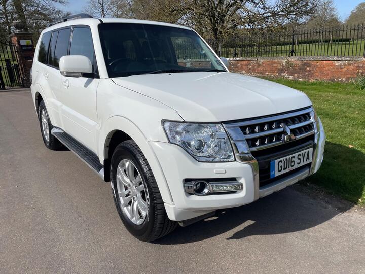 Mitsubishi Shogun 3.2 DI-DC SG3 Auto 4WD Euro 6 5dr LWB Mitsubishi Shogun 3.2 DI-DC SG3 Auto 4WD Euro 6 5dr LWB