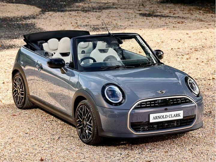 MINI Cooper Convertible 2.0C Exclusive Steptronic Euro 6 (s/s) 2dr