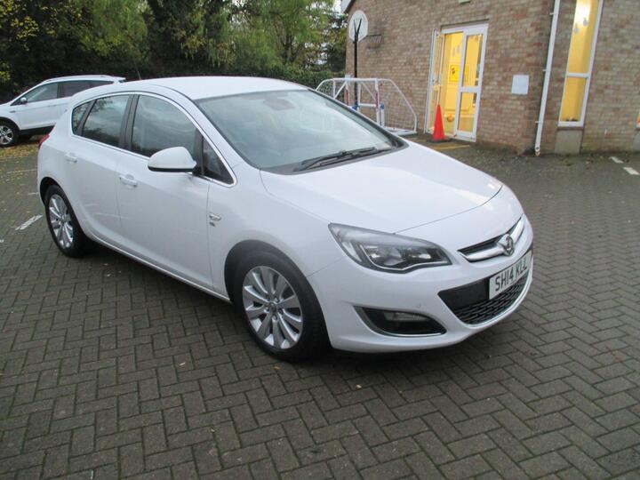 Vauxhall Astra 2.0 CDTi EcoFLEX Elite Euro 5 (s/s) 5dr