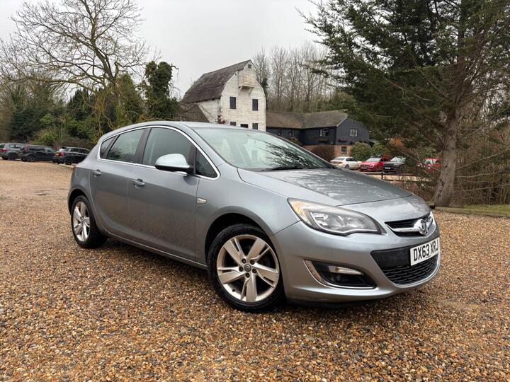 Vauxhall Astra 1.6 16v SRi Euro 5 5dr