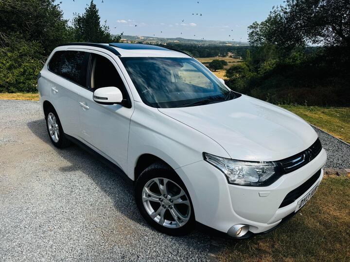 Mitsubishi Outlander 2.2 DI-D GX5 Auto 4WD Euro 5 (s/s) 5dr