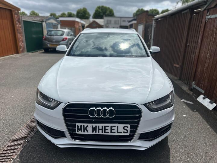 Audi A4 Avant A4 AVANT S Line 2013 White 2.0L Petrol Audi A4 Avant A4 AVANT S Line 2013 White 2.0L Petrol