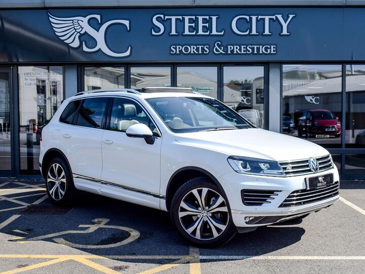 Volkswagen Touareg 3.0 TDI V6 BlueMotion Tech R-Line Tiptronic 4WD Euro 6 (s/s) 5dr